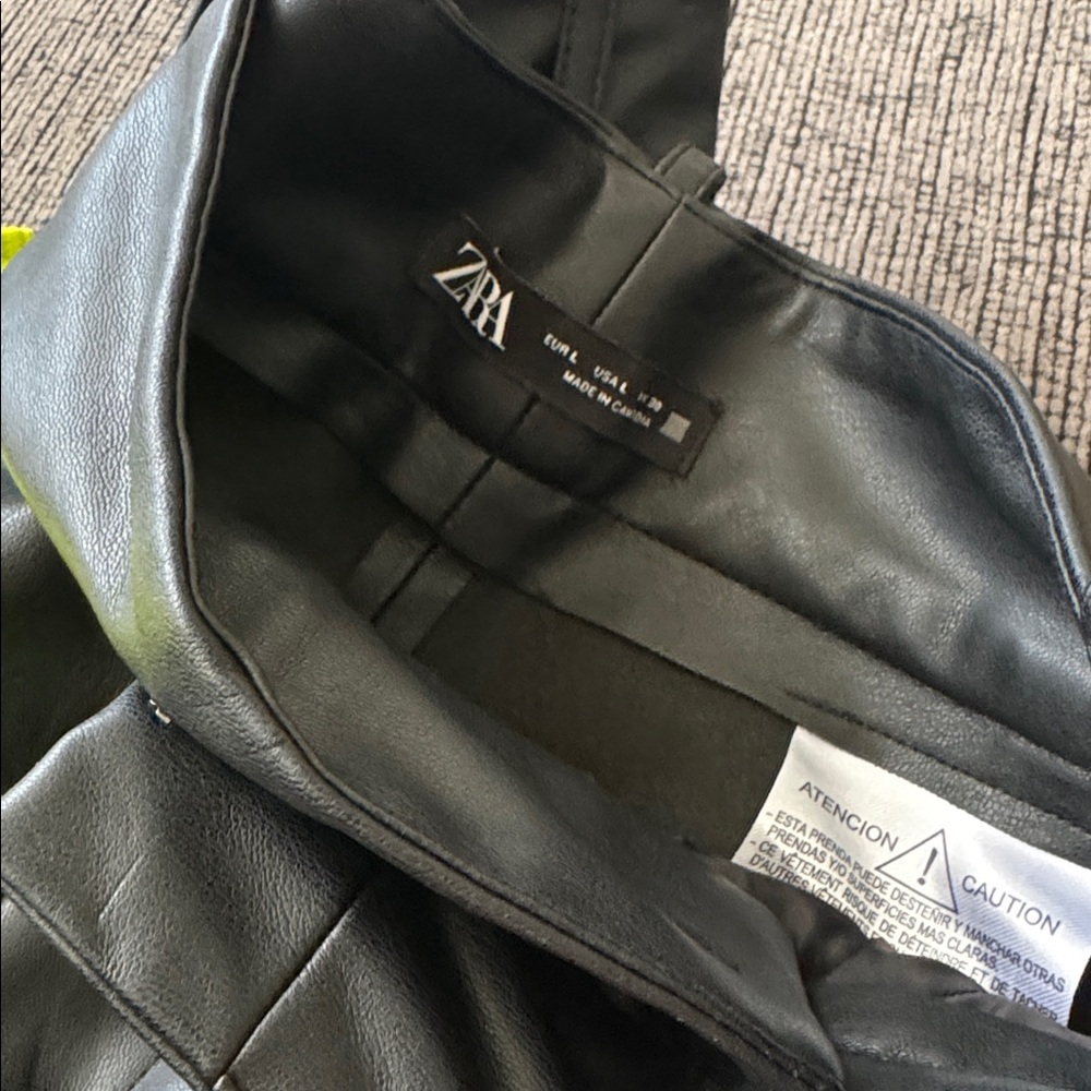Zara Faux Leather Trousers pants - Picture 8 of 9